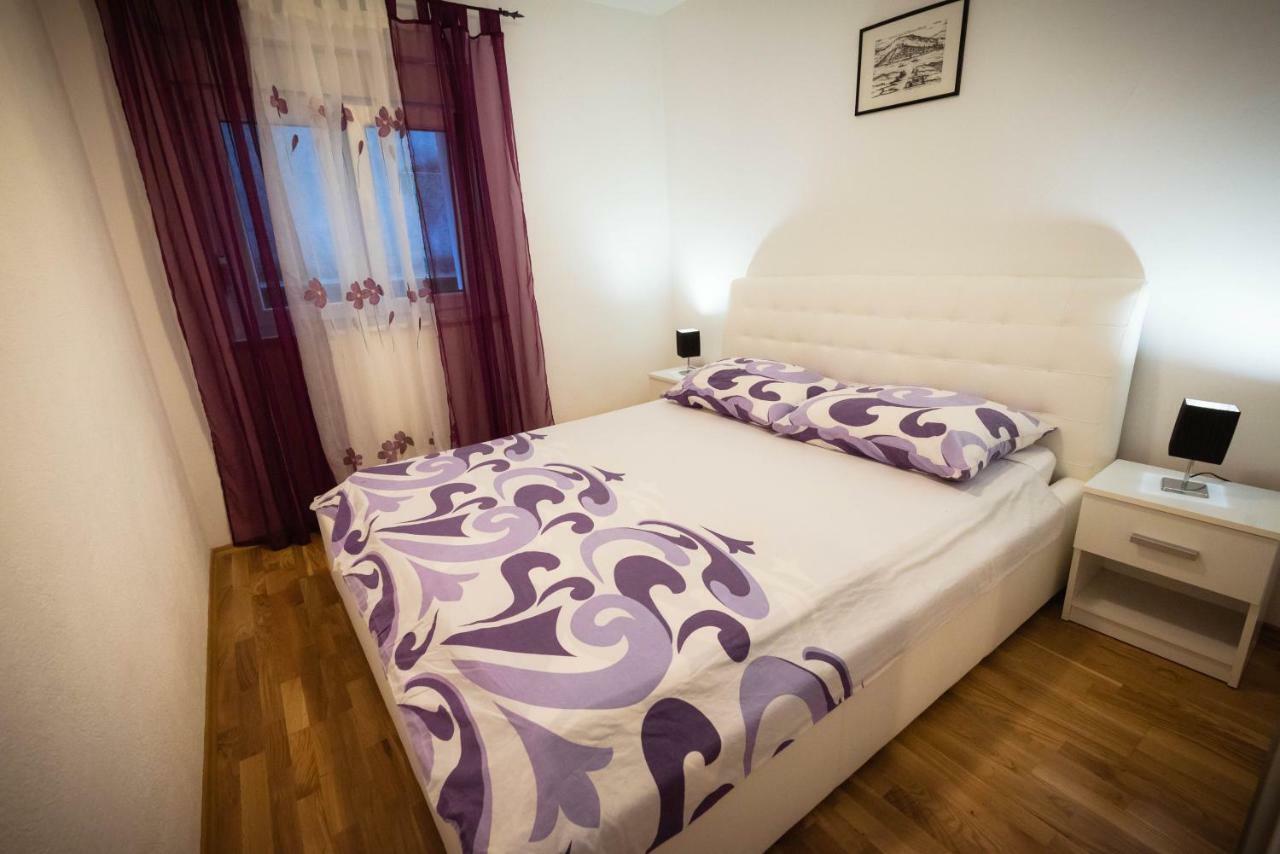 Apartments Nakic Σίμπενικ Εξωτερικό φωτογραφία