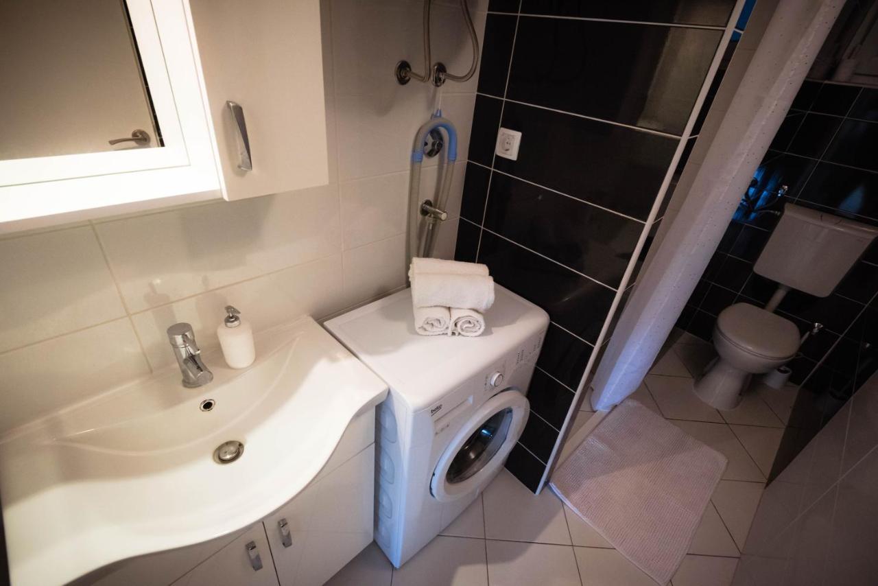 Apartments Nakic Σίμπενικ Εξωτερικό φωτογραφία